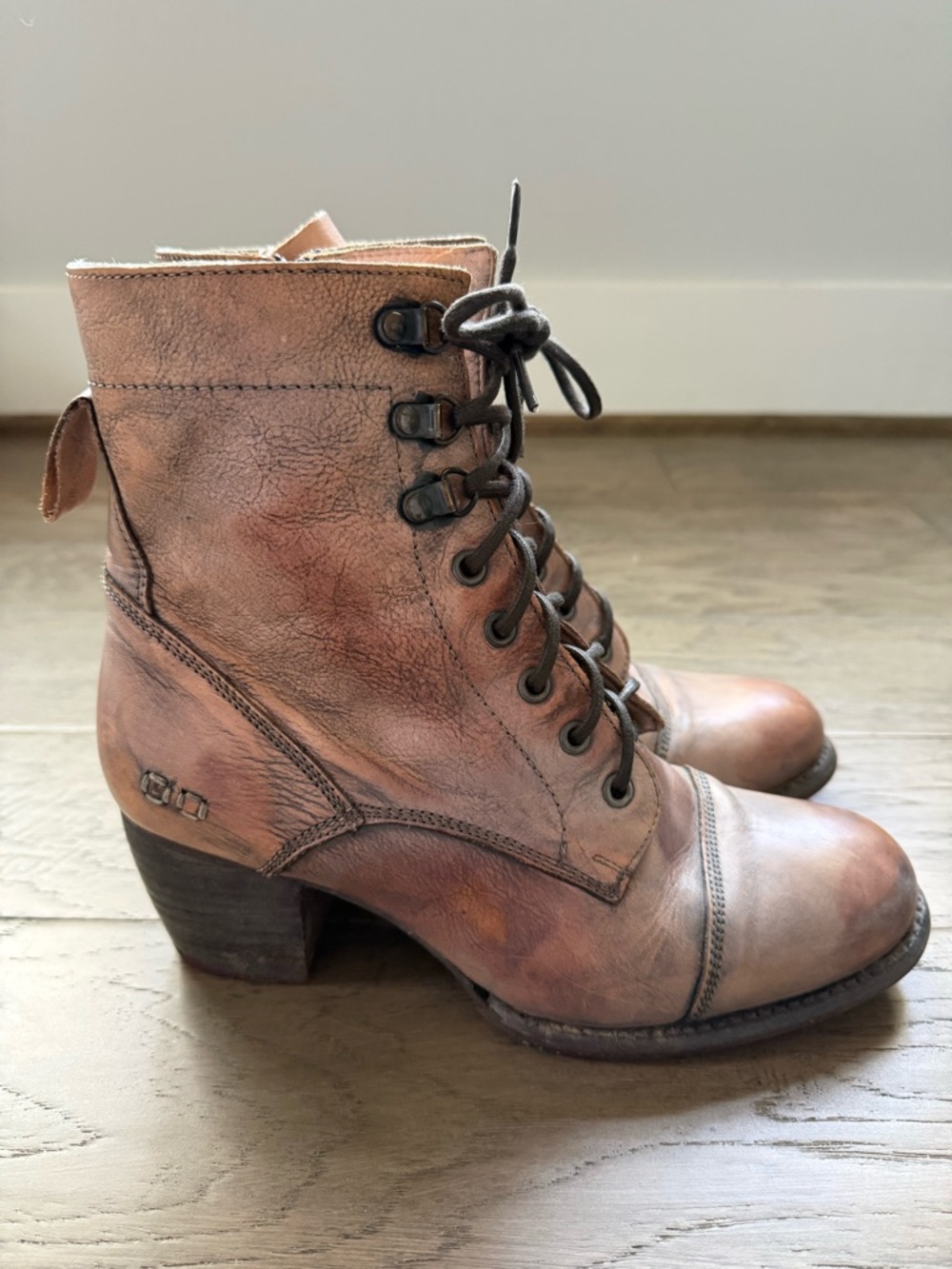 Bed Stu Women's Judgement Boots - Distressed Teak - size 10 - Picture 3 of 9
